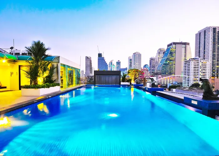 Admiral Premier Hotel 4*