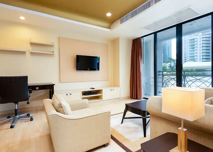 Admiral Premier Hotel