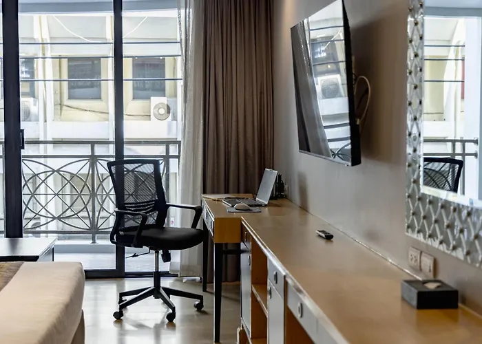 Admiral Premier Hotel 4*